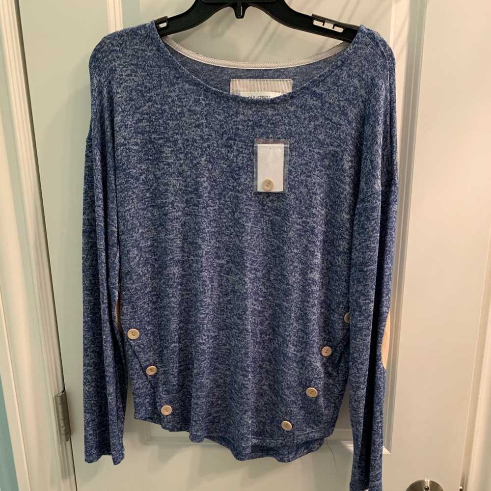 Blue light weight sweater